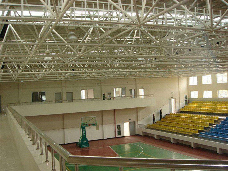 喀什体育看台网架工程